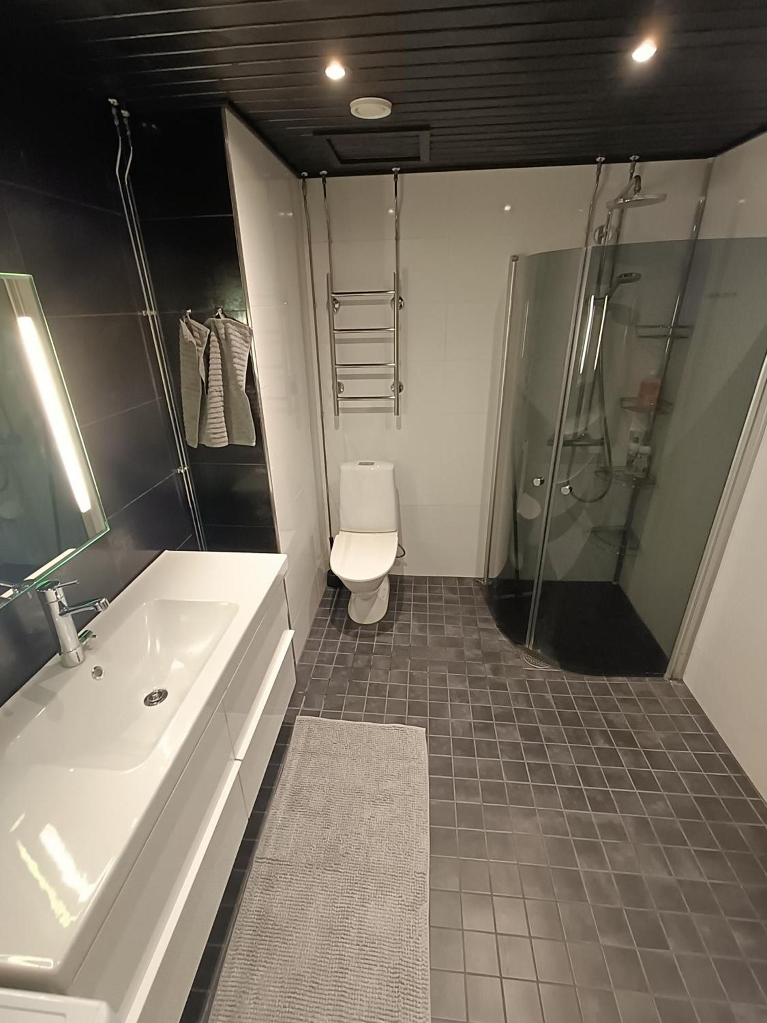 Big 88M2 Apartment In The Center روفانييمي المظهر الخارجي الصورة