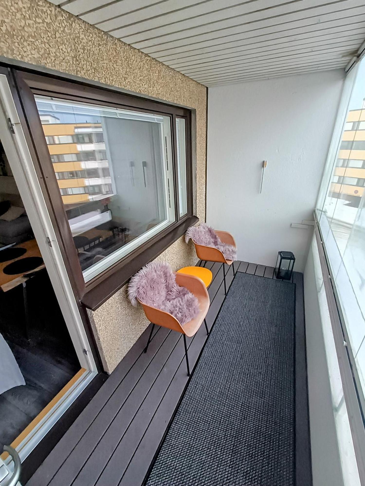 Big 88M2 Apartment In The Center روفانييمي المظهر الخارجي الصورة