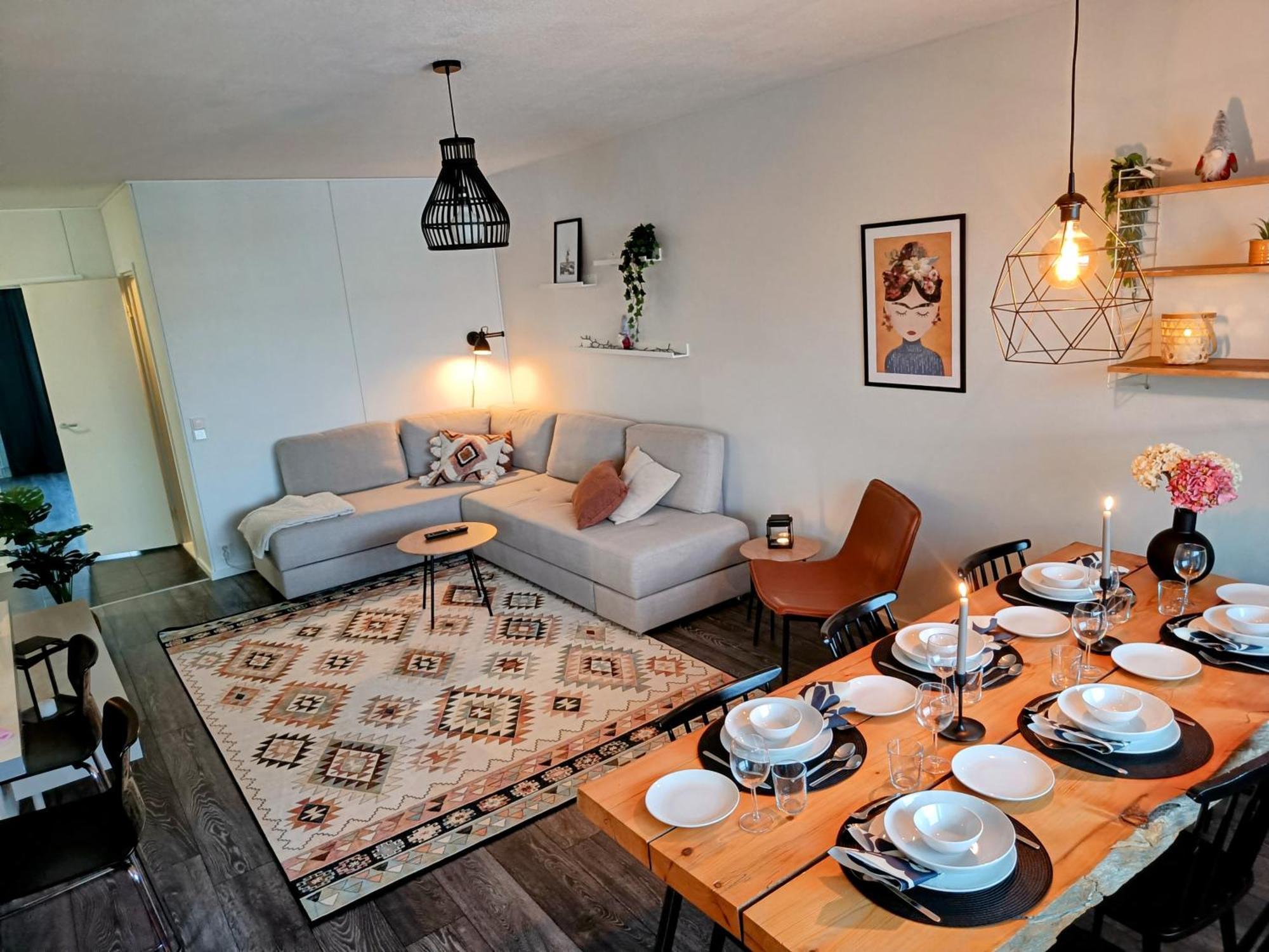 Big 88M2 Apartment In The Center روفانييمي المظهر الخارجي الصورة