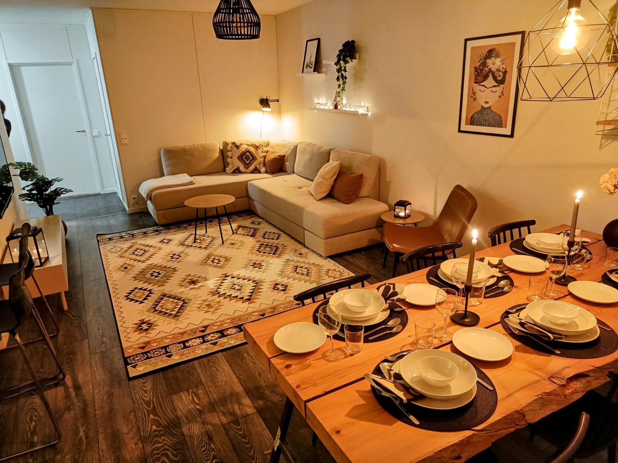 Big 88M2 Apartment In The Center روفانييمي المظهر الخارجي الصورة